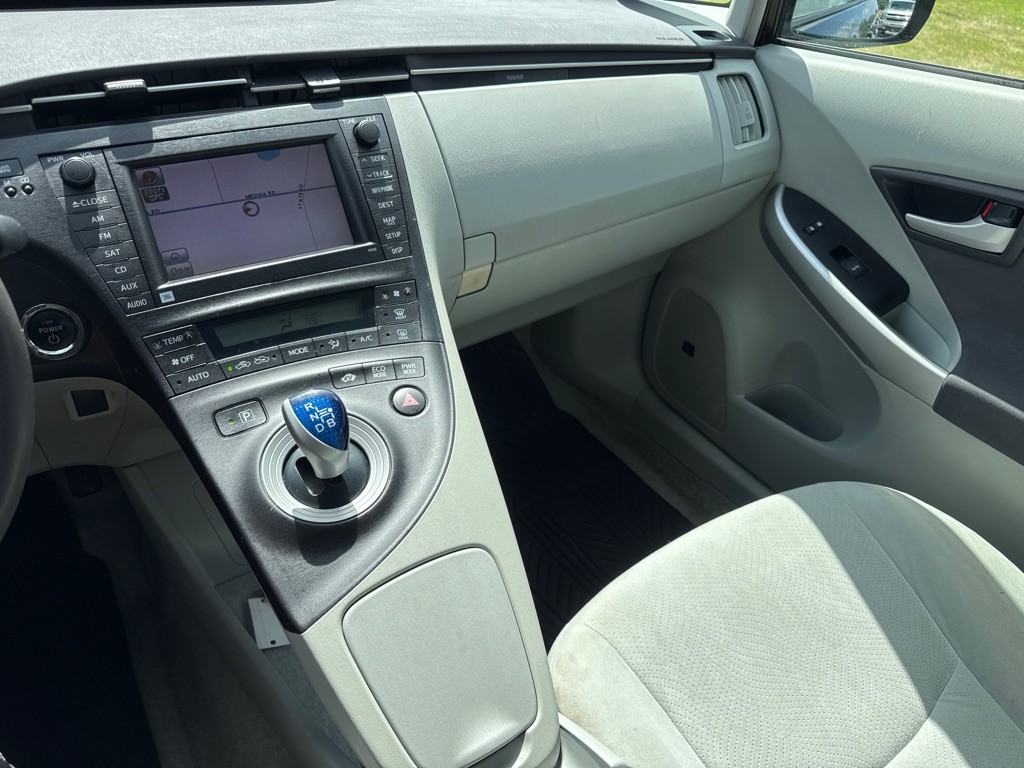 2010 Toyota Prius Image 15
