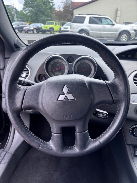 2011 Mitsubishi Eclipse Image 16