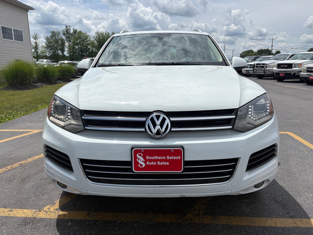 2013 Volkswagen Touareg Image 3