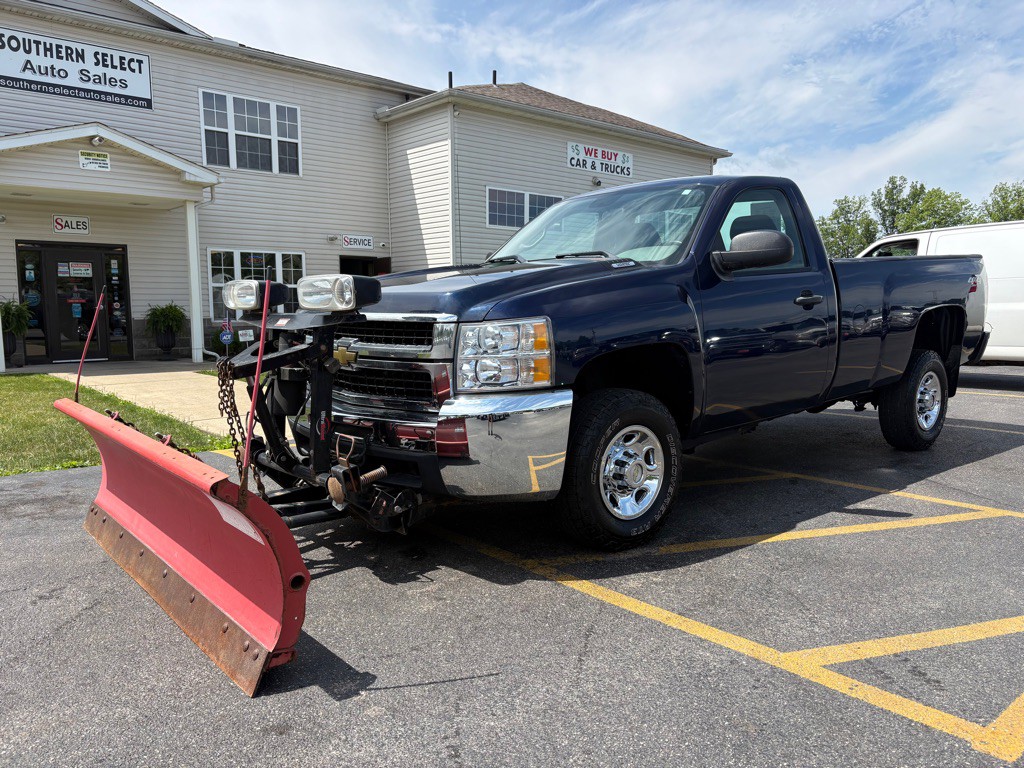 2010 Chevrolet Silverado 1500 Image 2