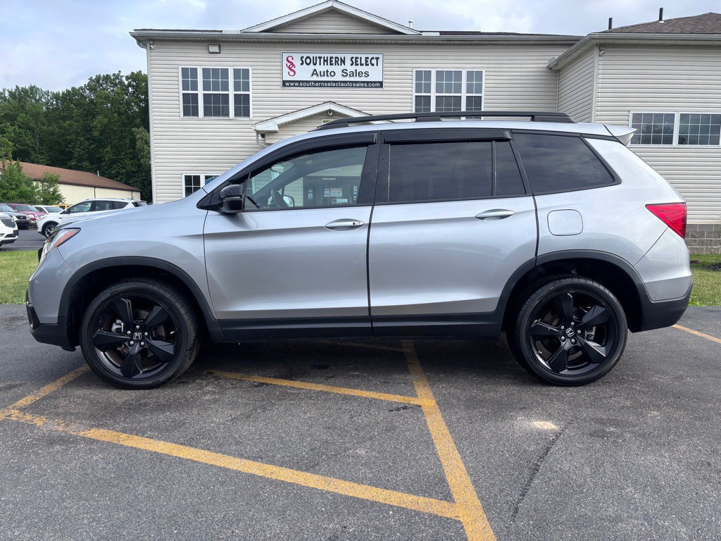 2019 Honda Passport Image 1