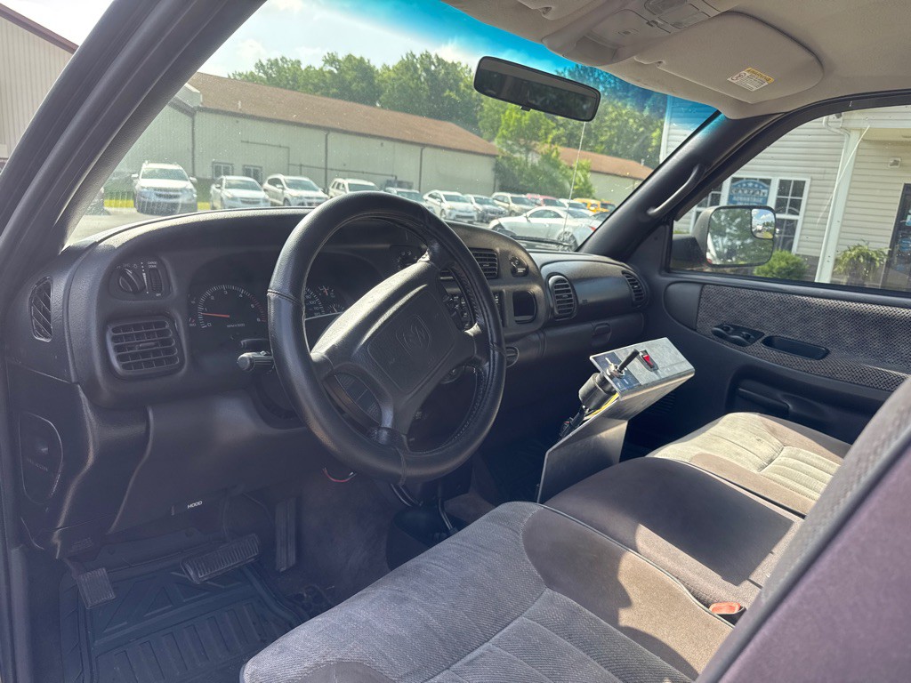 2001 Dodge Ram 2500 Image 14