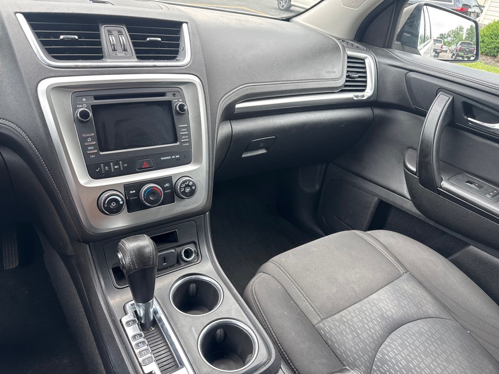 2016 GMC Acadia Image 16