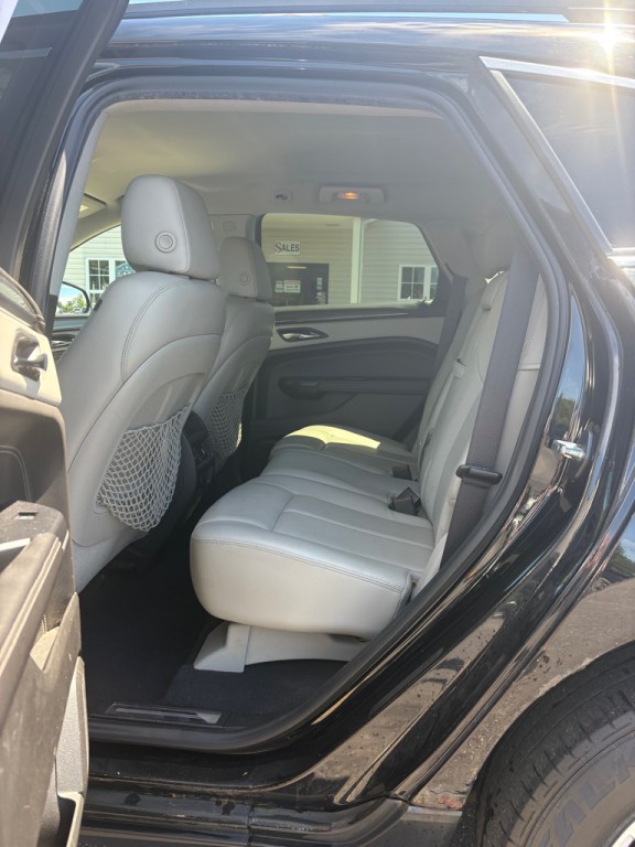 2013 Cadillac SRX Image 10