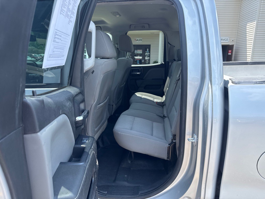 2015 Chevrolet Silverado 1500 Image 12