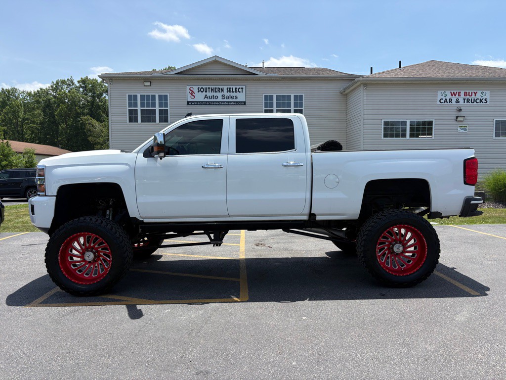 2017 Chevrolet Silverado 1500 Image 1