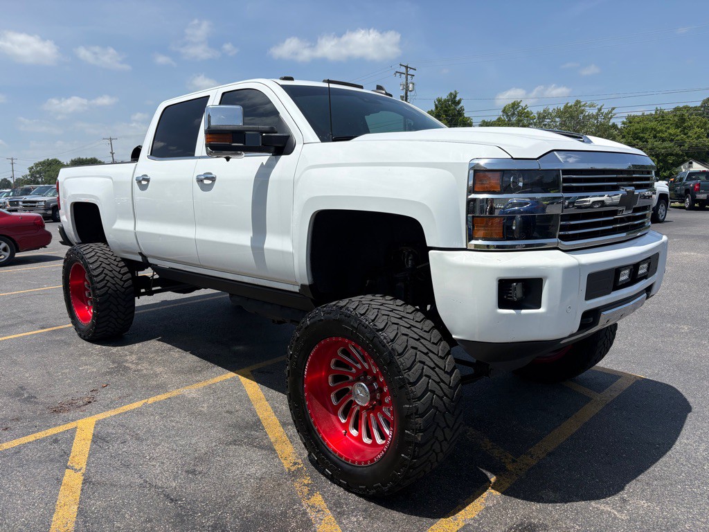 2017 Chevrolet Silverado 1500 Image 4