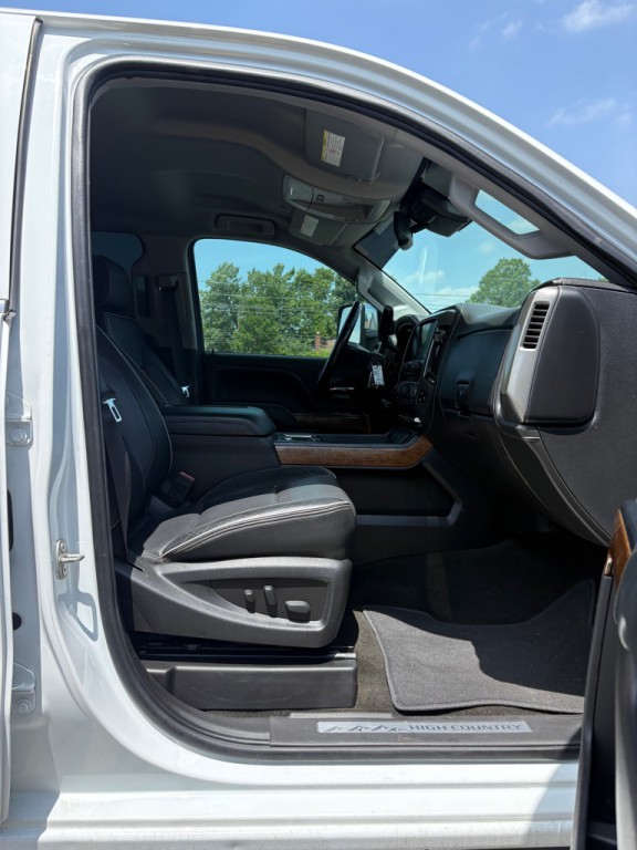 2017 Chevrolet Silverado 1500 Image 12