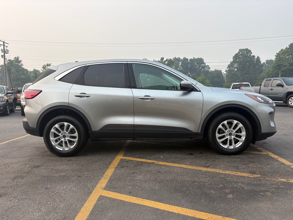 2021 Ford Escape Image 5