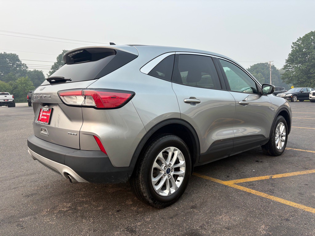 2021 Ford Escape Image 6