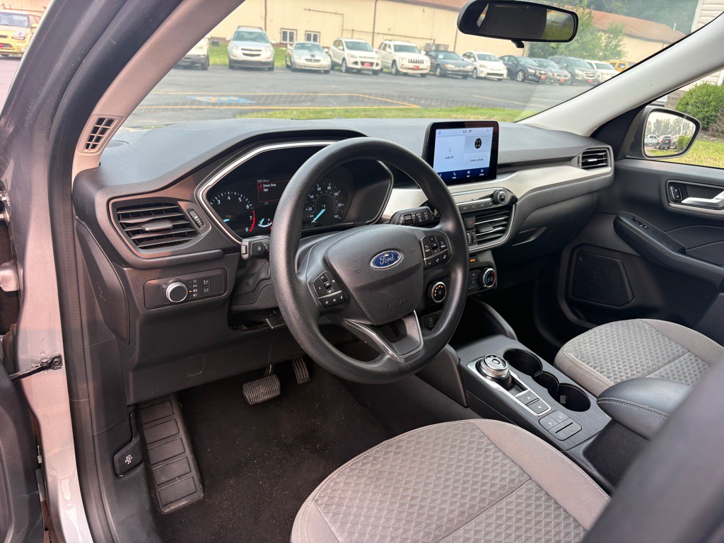 2021 Ford Escape Image 13