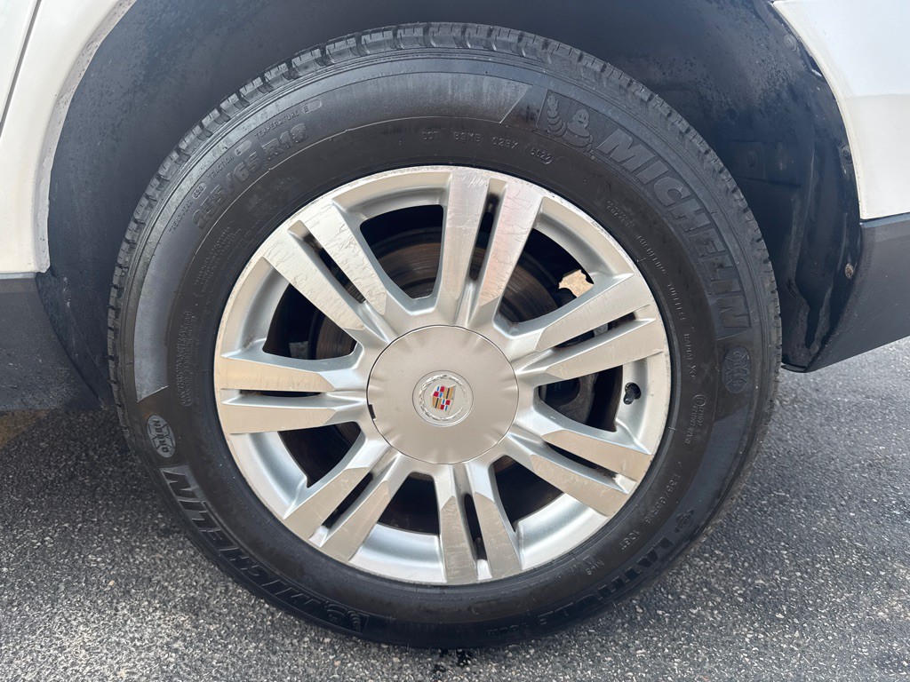 2010 Cadillac SRX Image 9