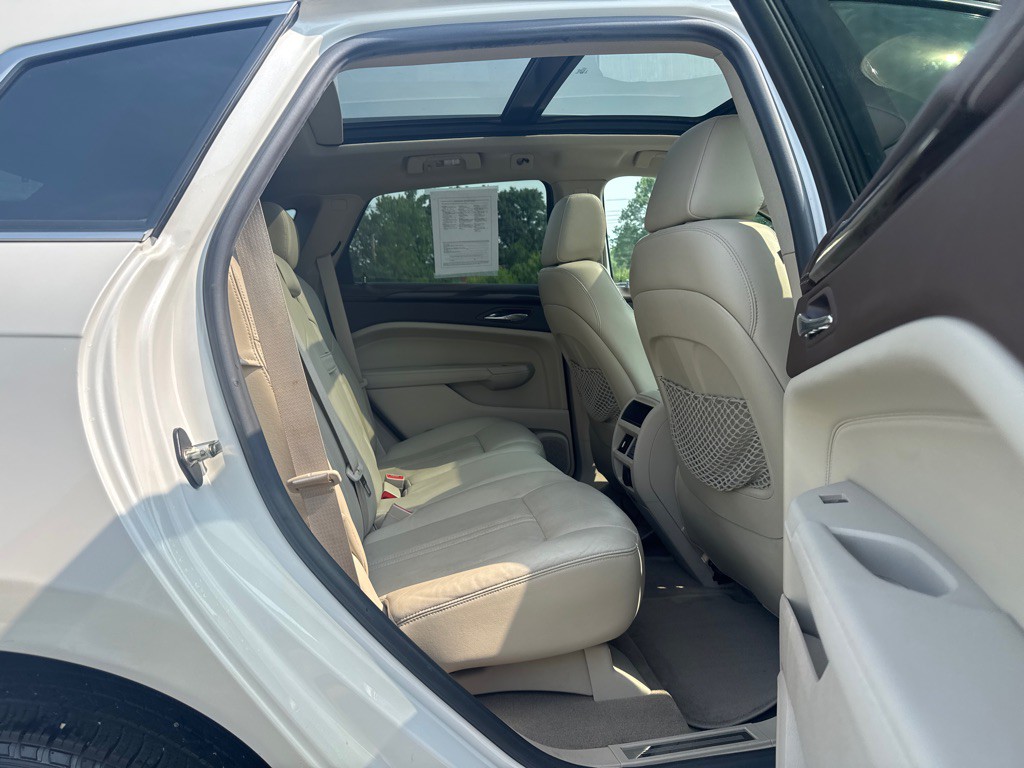 2010 Cadillac SRX Image 13
