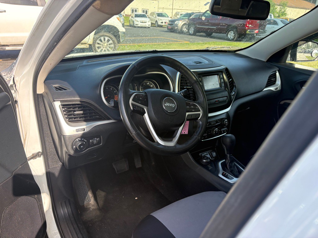 2015 Jeep Cherokee Image 13