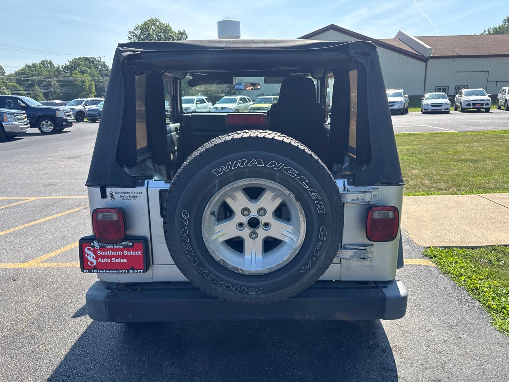 2004 Jeep Wrangler Image 7