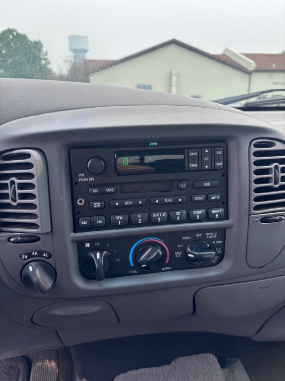2001 Ford F-150 Image 17