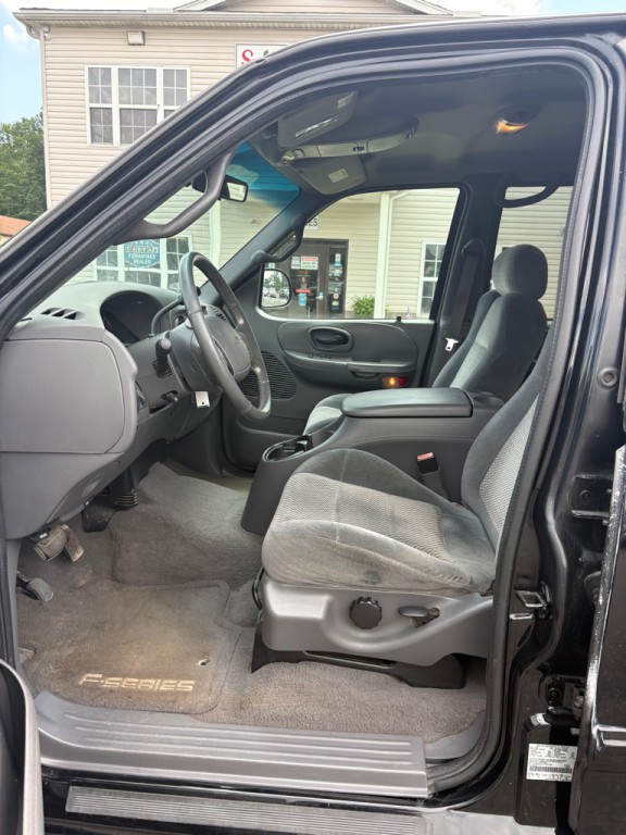 2001 Ford F-150 Image 9