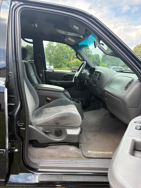 2001 Ford F-150 Image 11