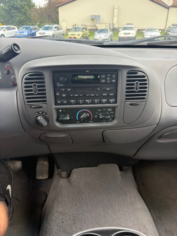 2001 Ford F-150 Image 15