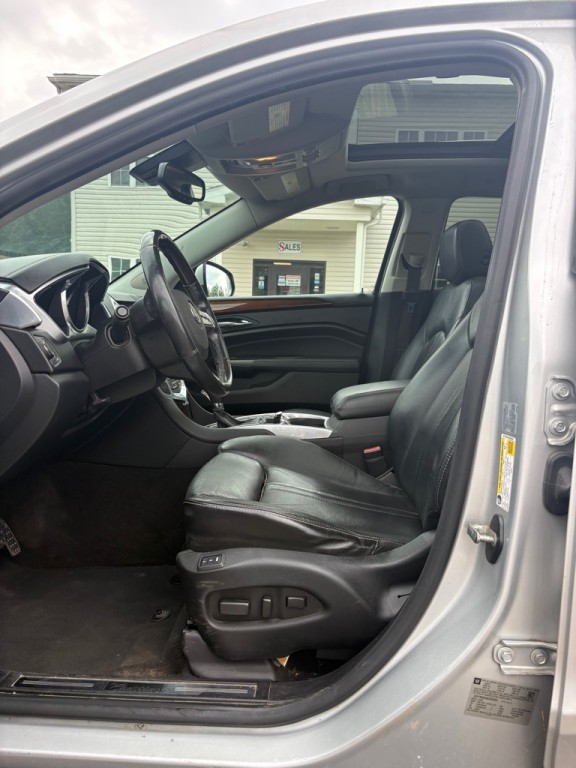 2012 Cadillac SRX Image 9
