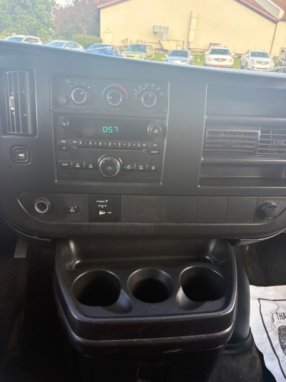 2014 Chevrolet Express Image 16