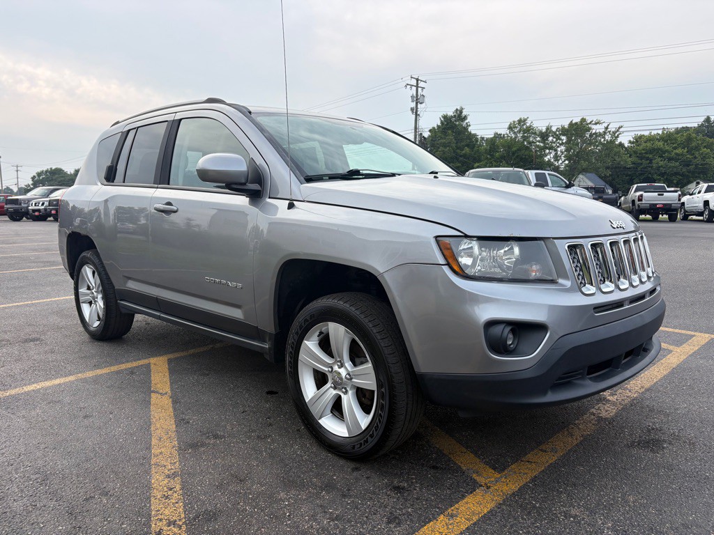 2016 Jeep Compass Image 4