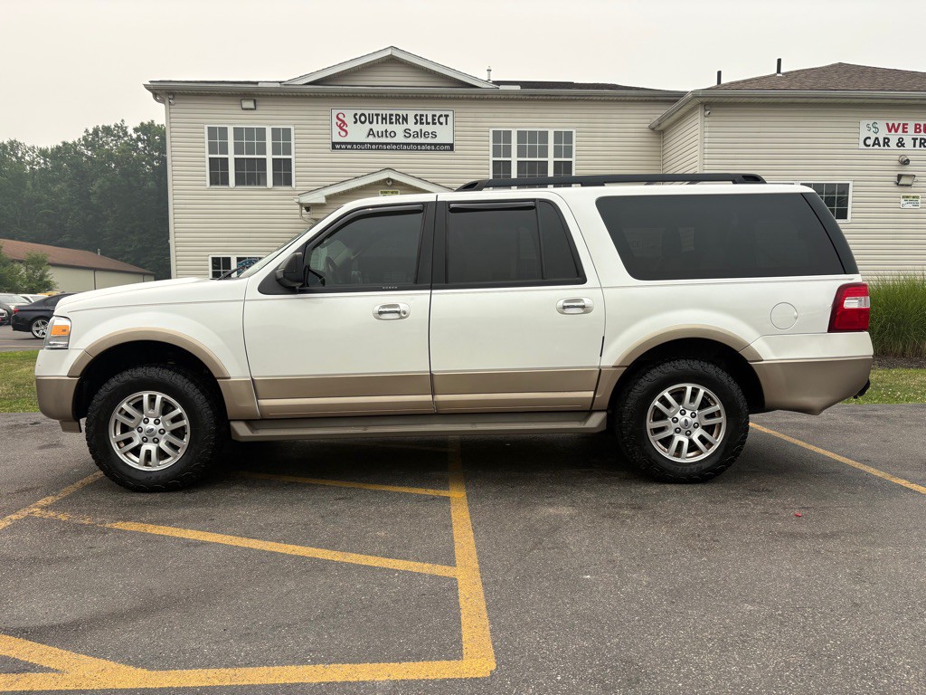 2013 Ford Expedition Image 1