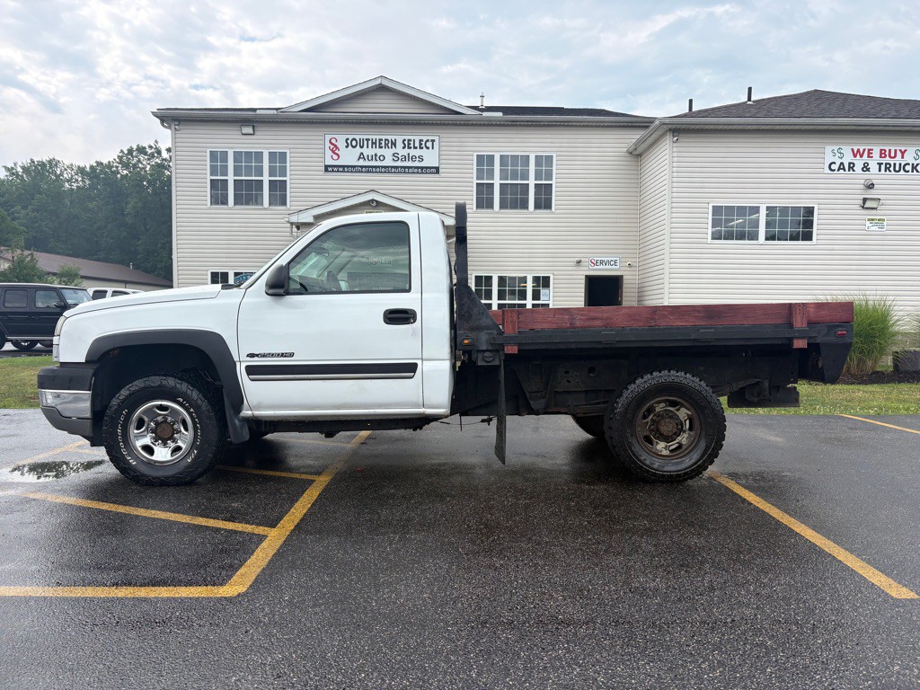 2005 Chevrolet Silverado 1500 Image 1