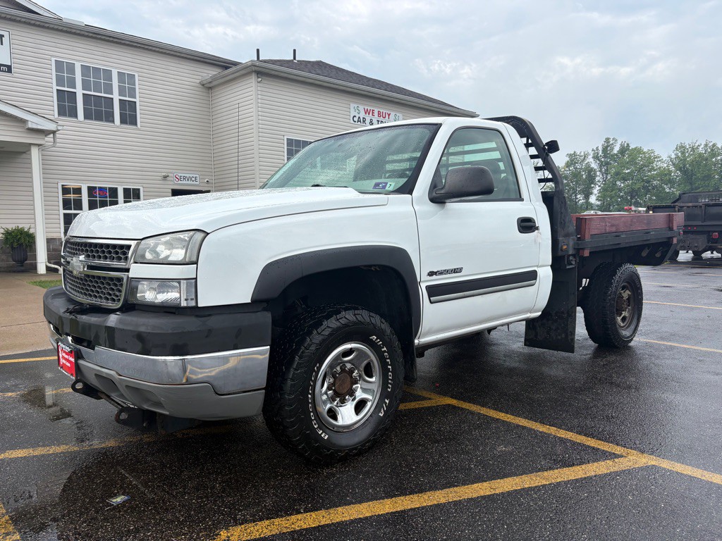 2005 Chevrolet Silverado 1500 Image 2