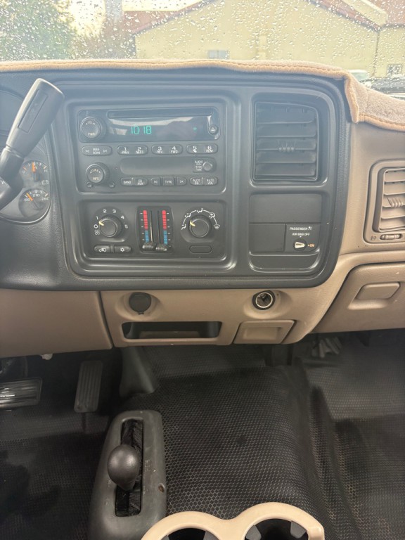 2005 Chevrolet Silverado 1500 Image 11