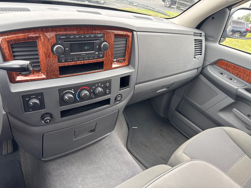 2006 Dodge Ram 1500 Image 16
