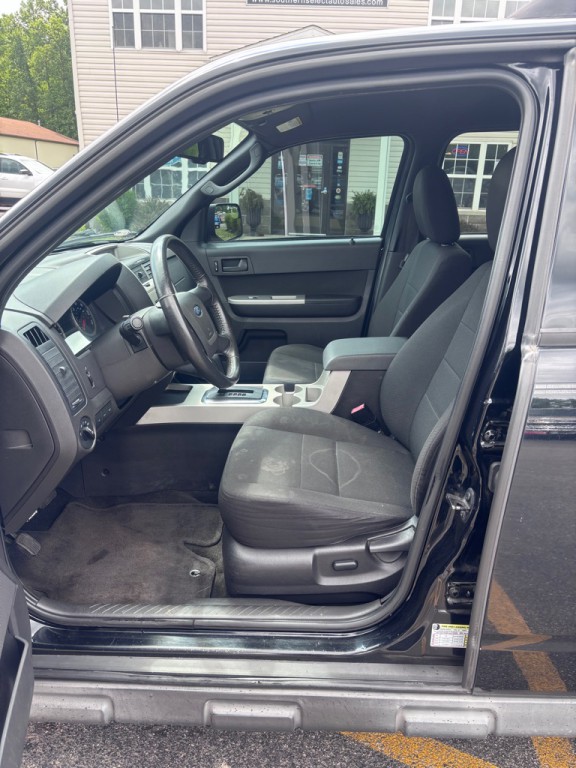 2010 Ford Escape Image 9