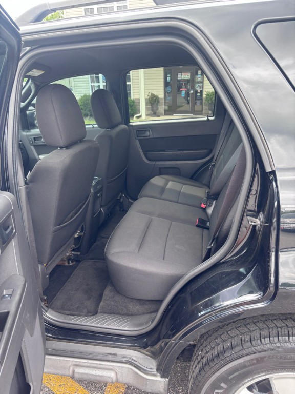 2010 Ford Escape Image 10