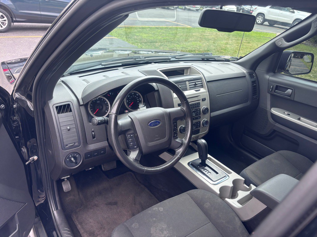 2010 Ford Escape Image 14