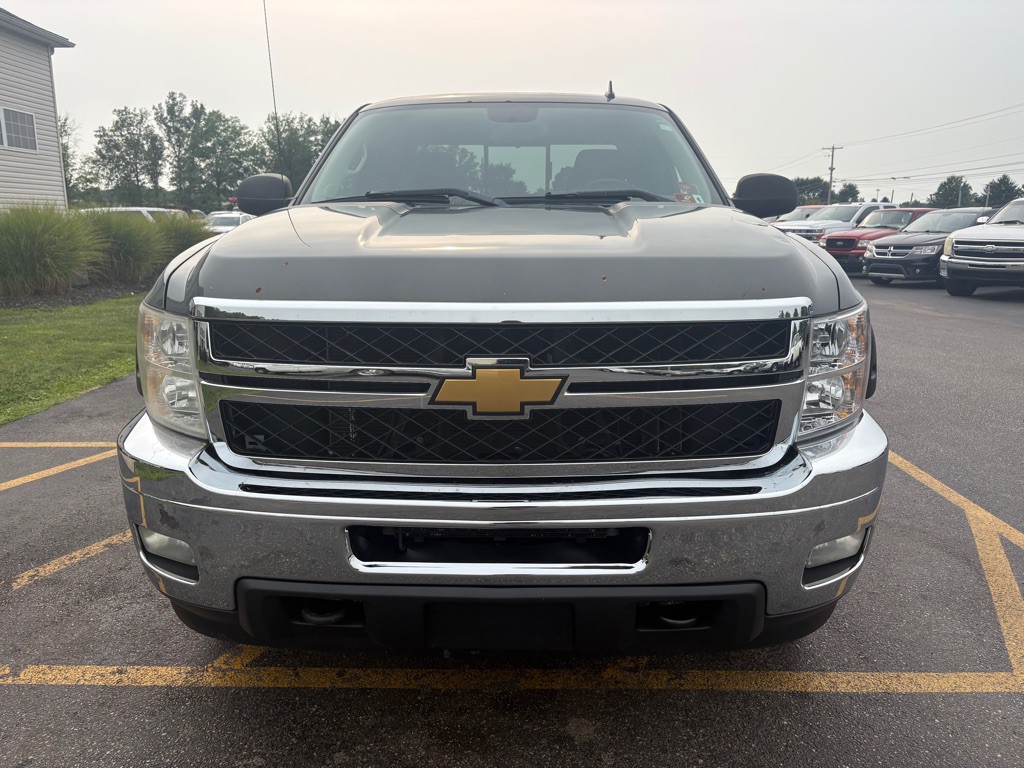 2011 Chevrolet Silverado 1500 Image 3