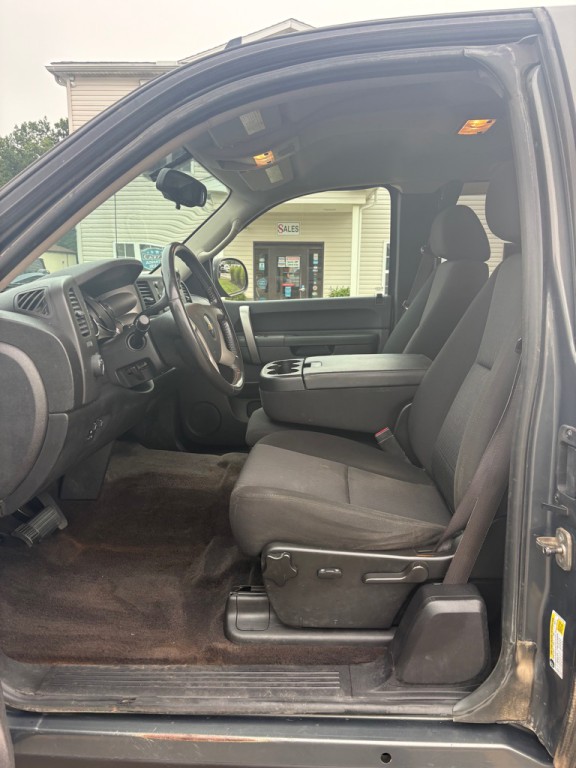 2011 Chevrolet Silverado 1500 Image 9