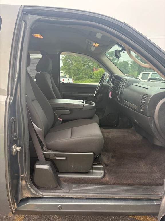 2011 Chevrolet Silverado 1500 Image 11