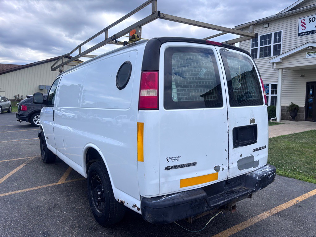 2006 Chevrolet Express Image 7