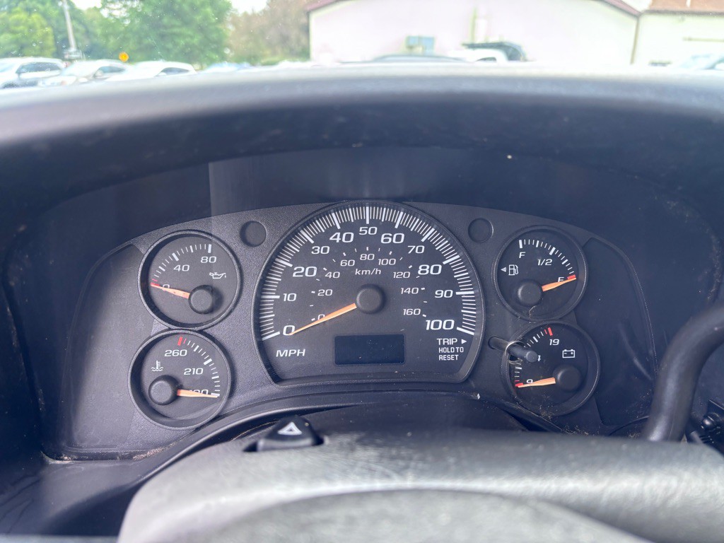 2006 Chevrolet Express Image 13