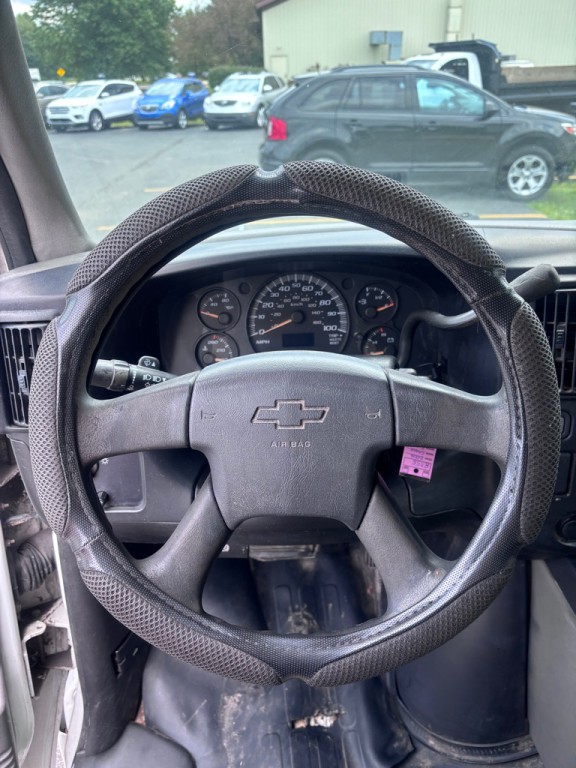 2006 Chevrolet Express Image 14