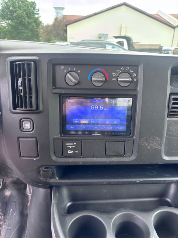 2006 Chevrolet Express Image 15