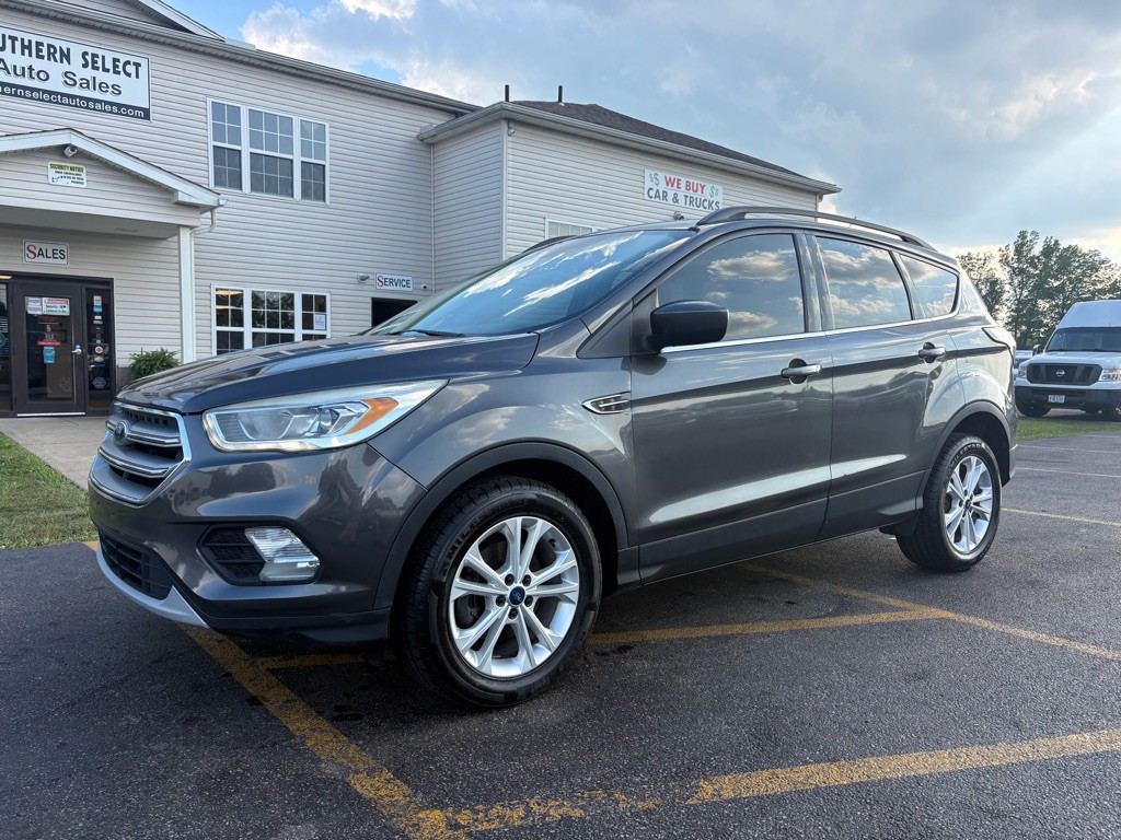 2017 Ford Escape Image 2
