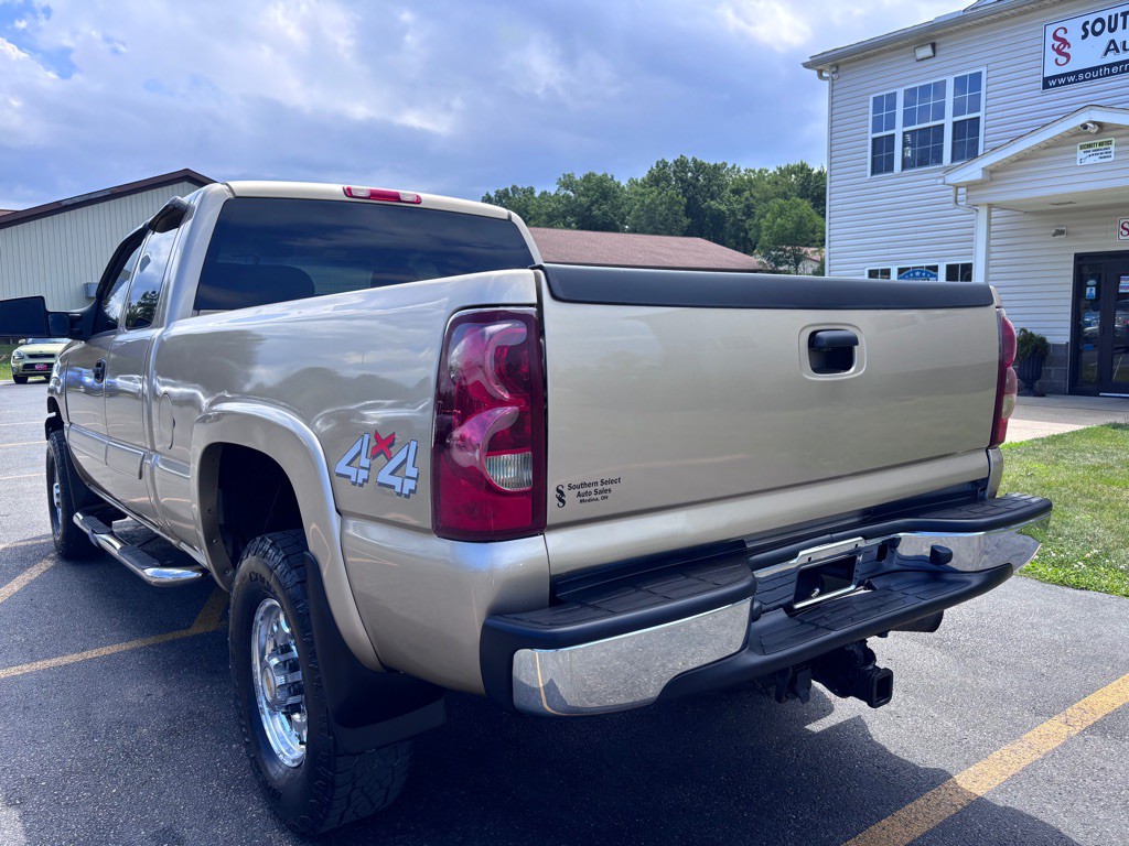 2003 Chevrolet Silverado 1500 Image 8