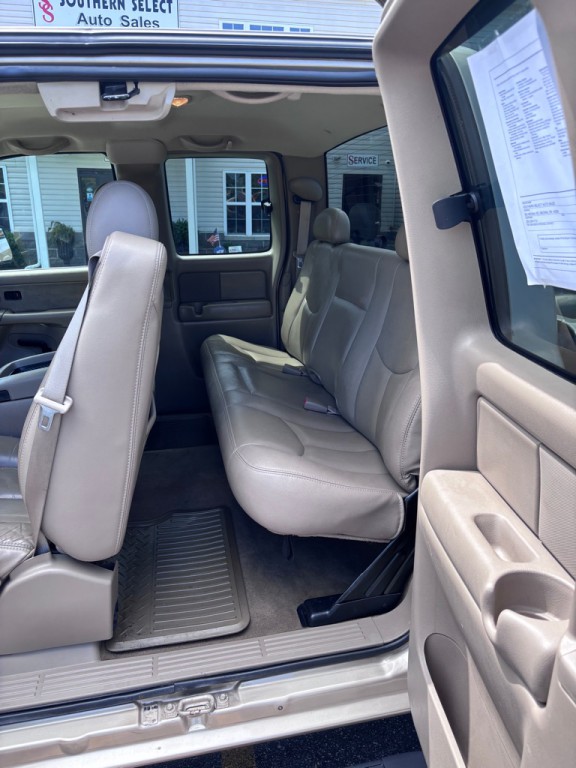 2003 Chevrolet Silverado 1500 Image 11