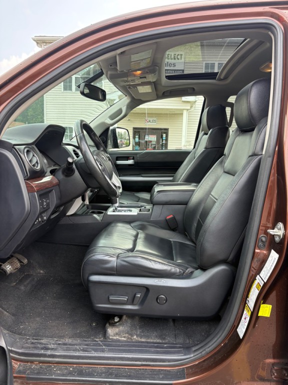 2017 Toyota Tundra Image 10
