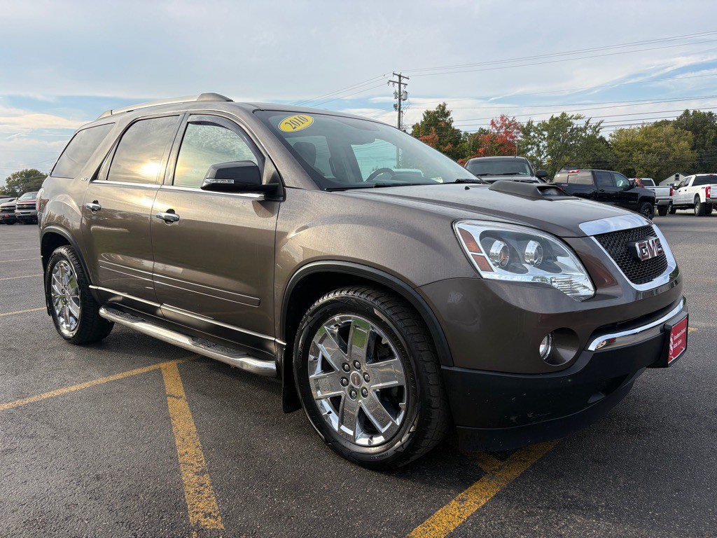 2010 GMC Acadia Image 4