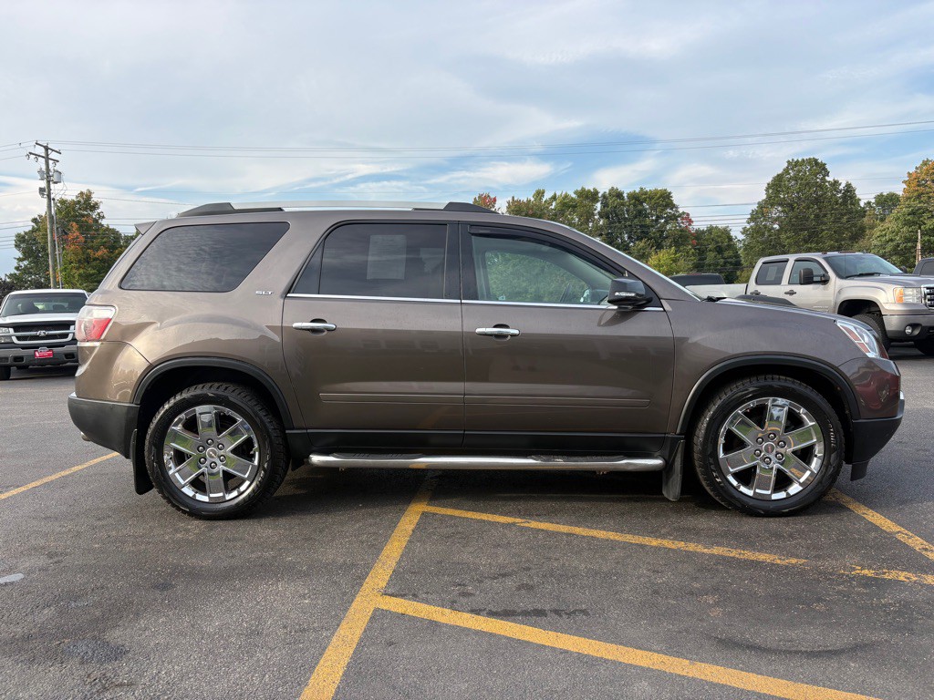 2010 GMC Acadia Image 5