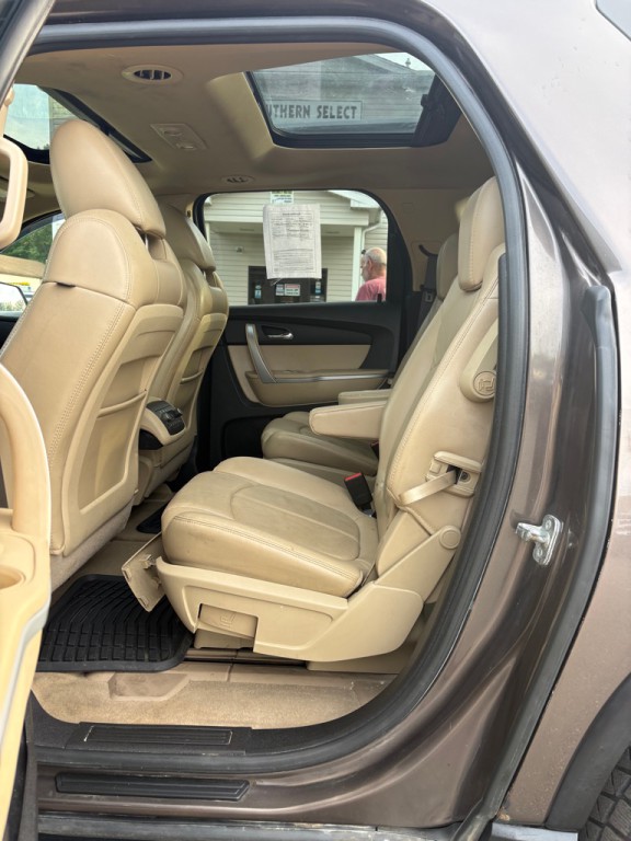 2010 GMC Acadia Image 10