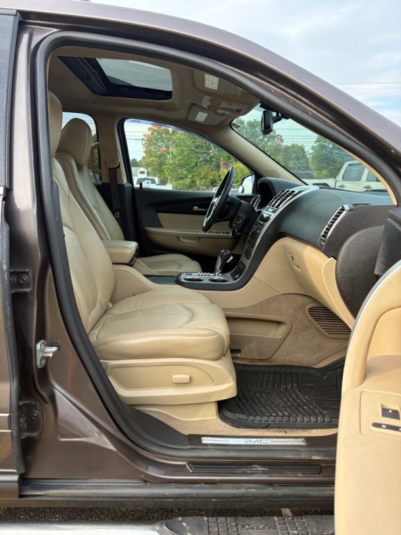 2010 GMC Acadia Image 11