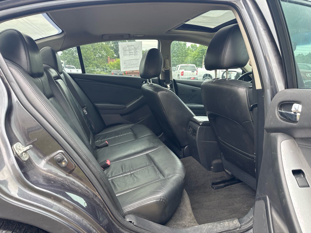 2011 Nissan Altima Image 11